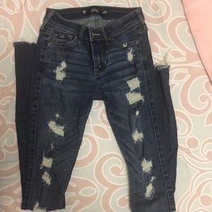 Hollister ripped super skinny jeans